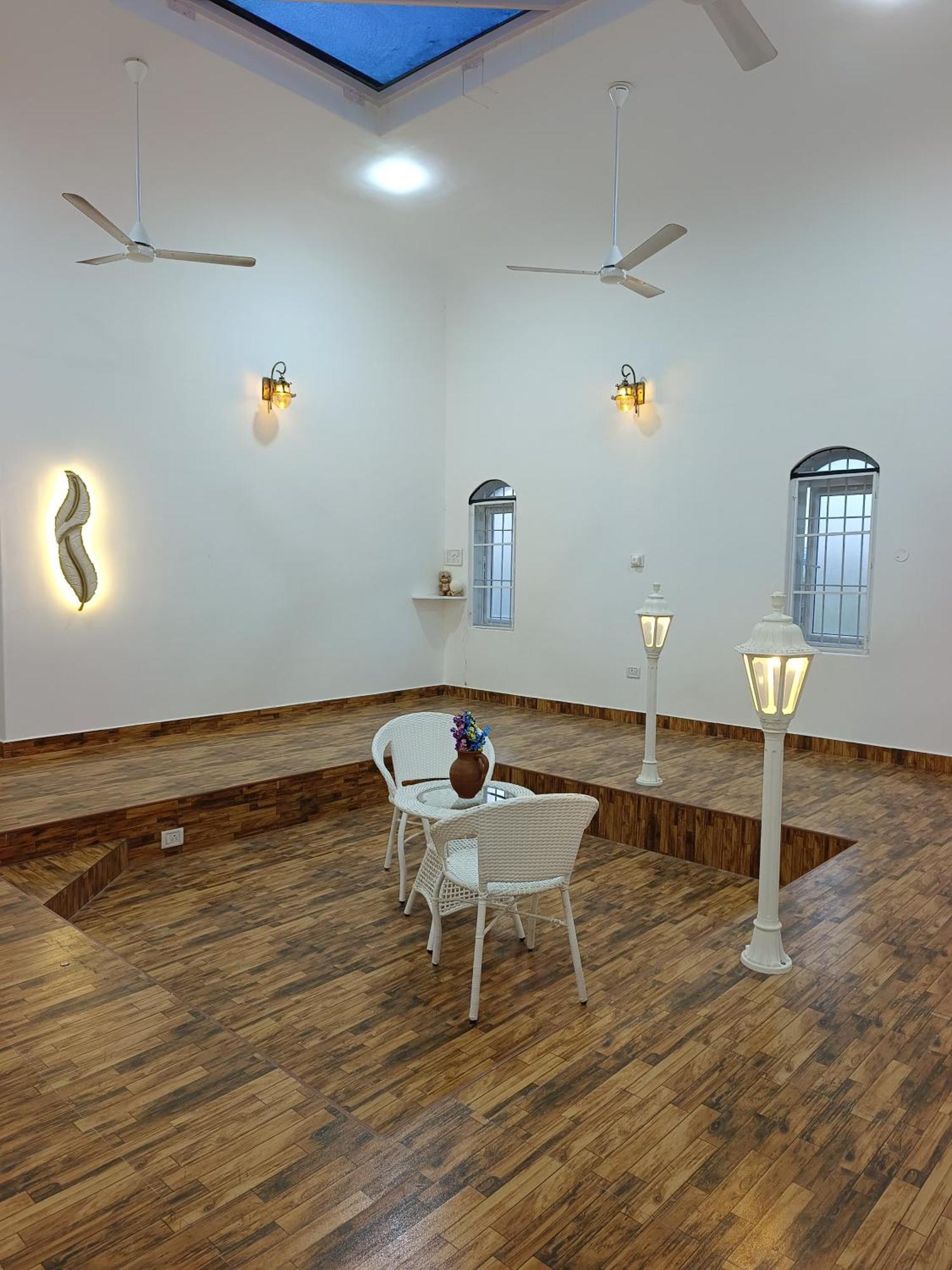 Caveman Guest House Puducherry Buitenkant foto