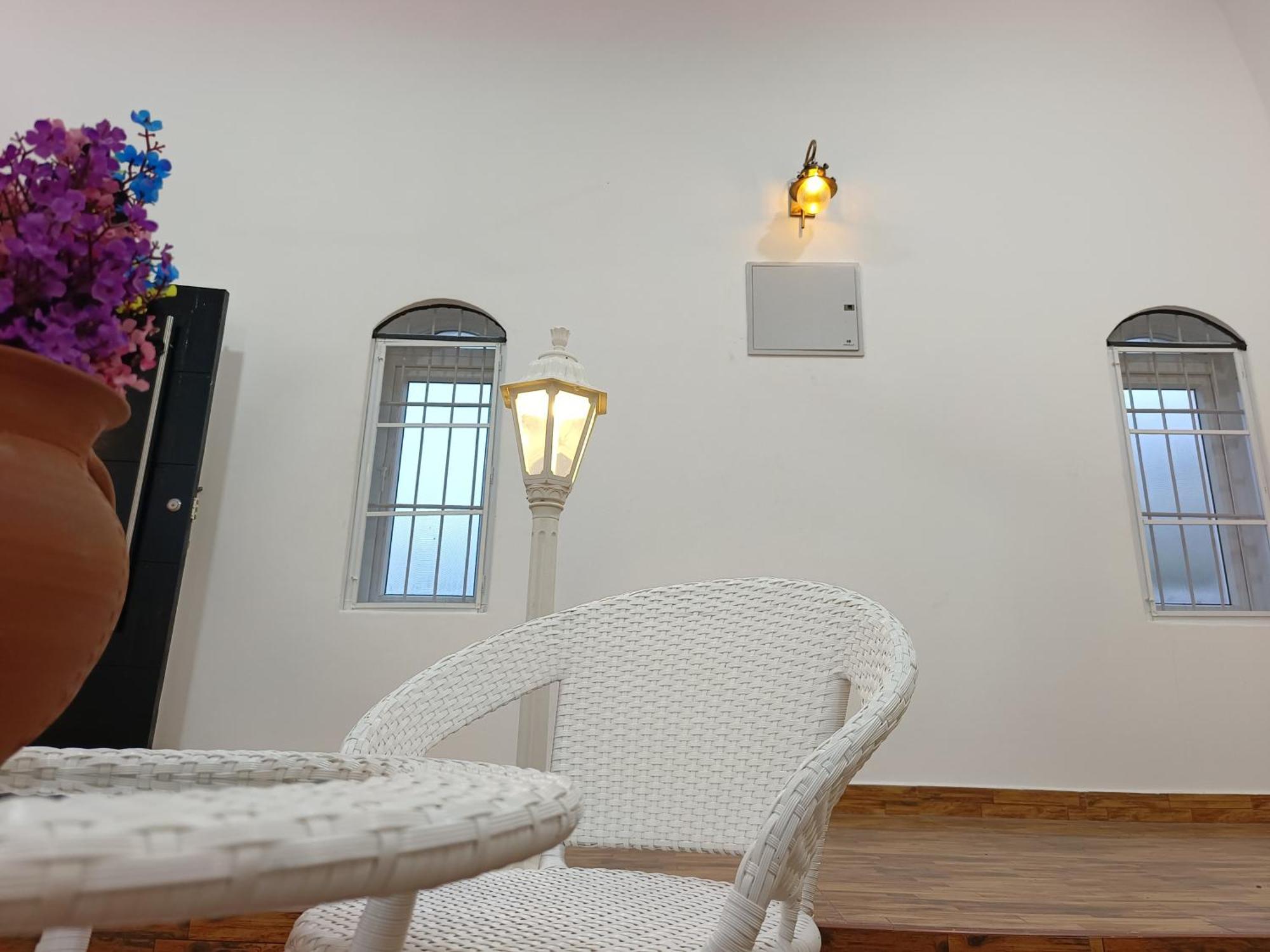 Caveman Guest House Puducherry Buitenkant foto