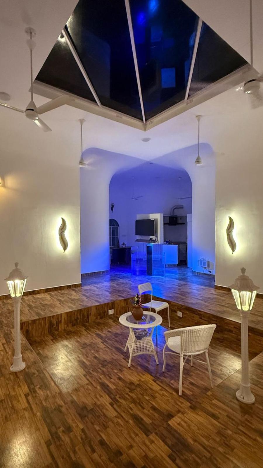 Caveman Guest House Puducherry Buitenkant foto